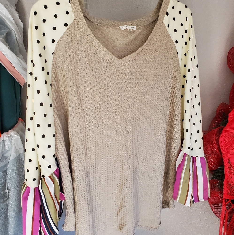 Funky Main Strip Top